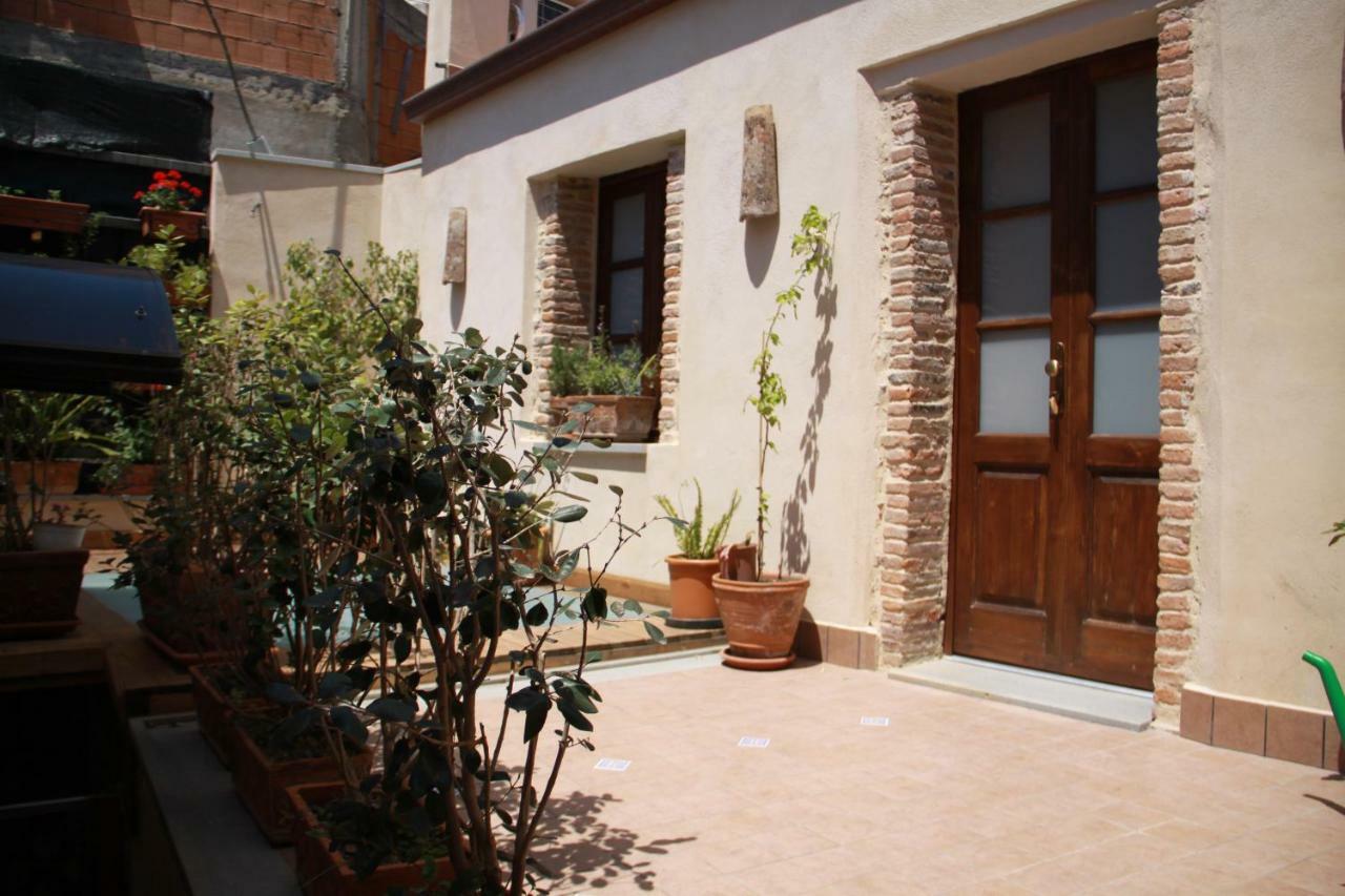 Due Sicilie Maison De Charme Casalvecchio Siculo Exterior photo